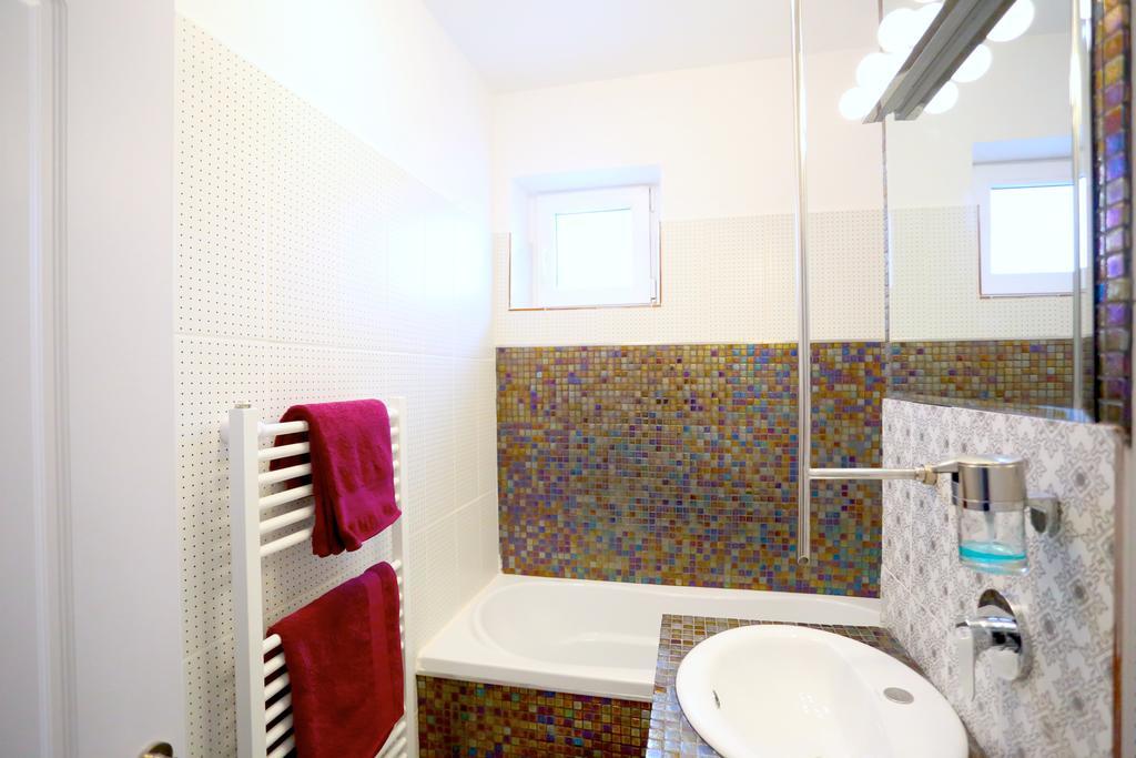 Soho Apartment Near Ceronav Galati  Exterior photo